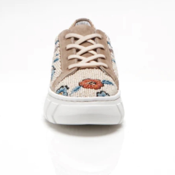 FREE PEOPLE | VIEW FROM THE TOP - SAND fully beaded sneakers - Picture 3 of 14